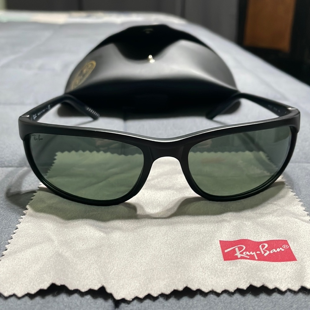 Ray-Ban RB2027